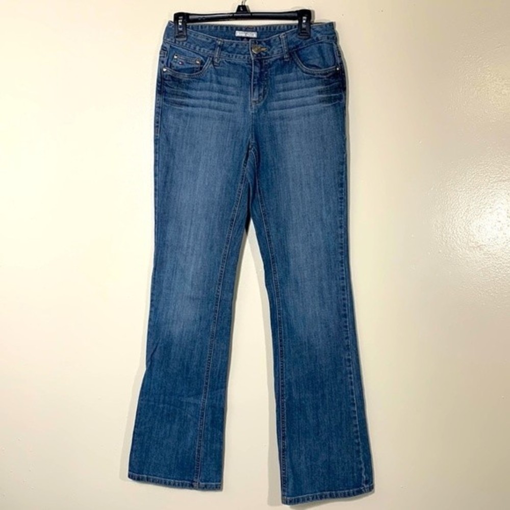 Tommy Hilfiger Women's Blue Bootcut Jeans Size 4 Long